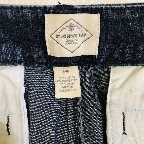 St. John's Bay Straight Leg Denim Jeans Women's Size 14 Blue Mid Rise Dark Wash - Picture 11 of 16